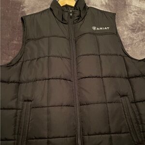 Ariat Men's Crius Black Vest